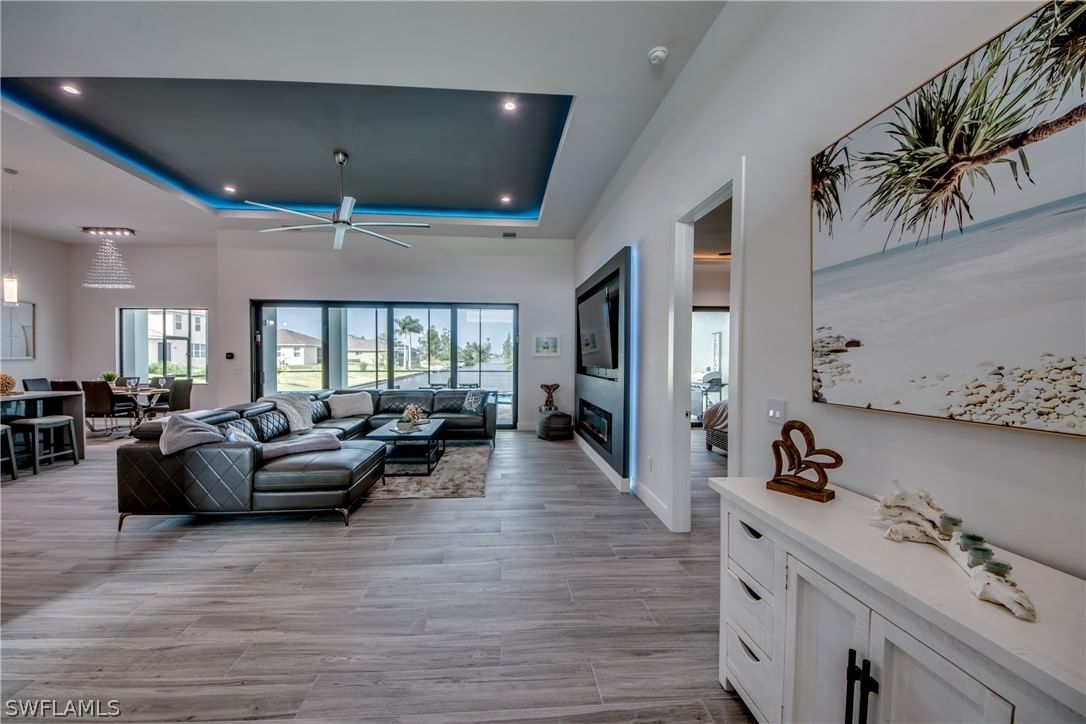 124 SW 16th Place, Cape Coral, FL 33991 photo 3