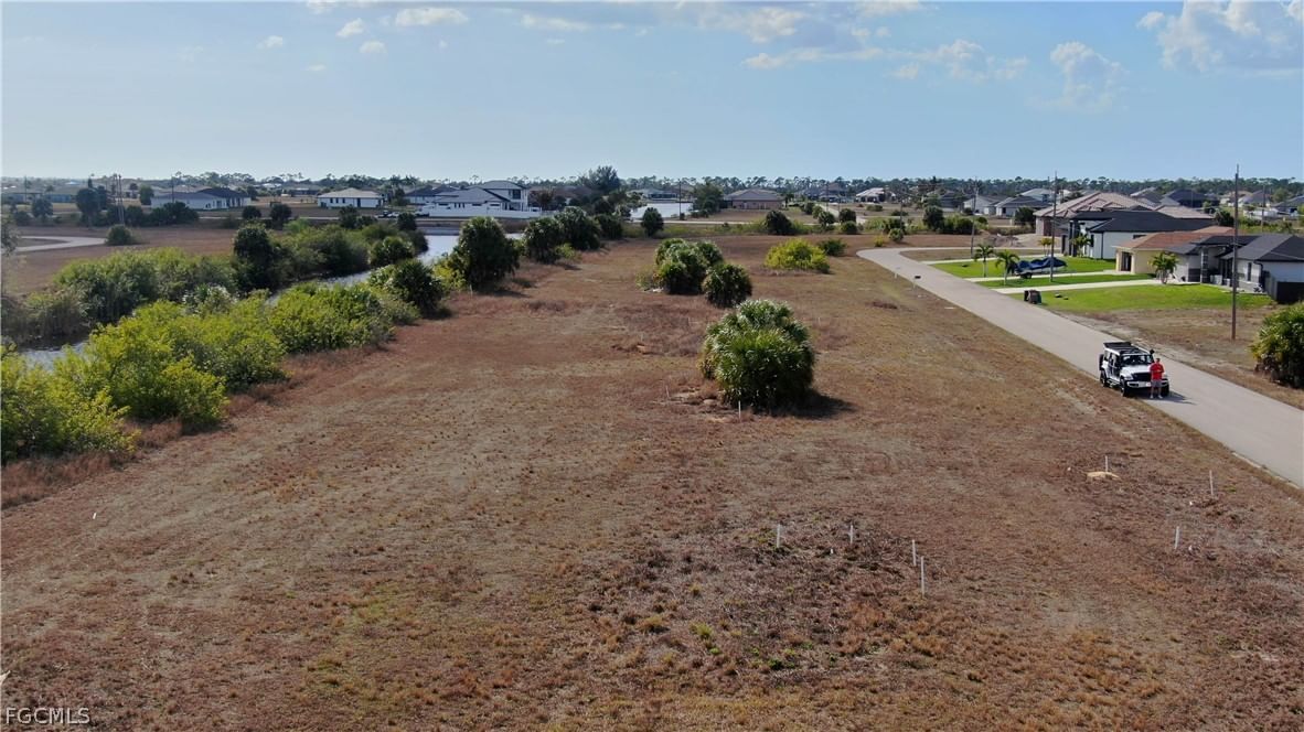 3900 NW 39th Lane, Cape Coral, FL 33993 photo 4