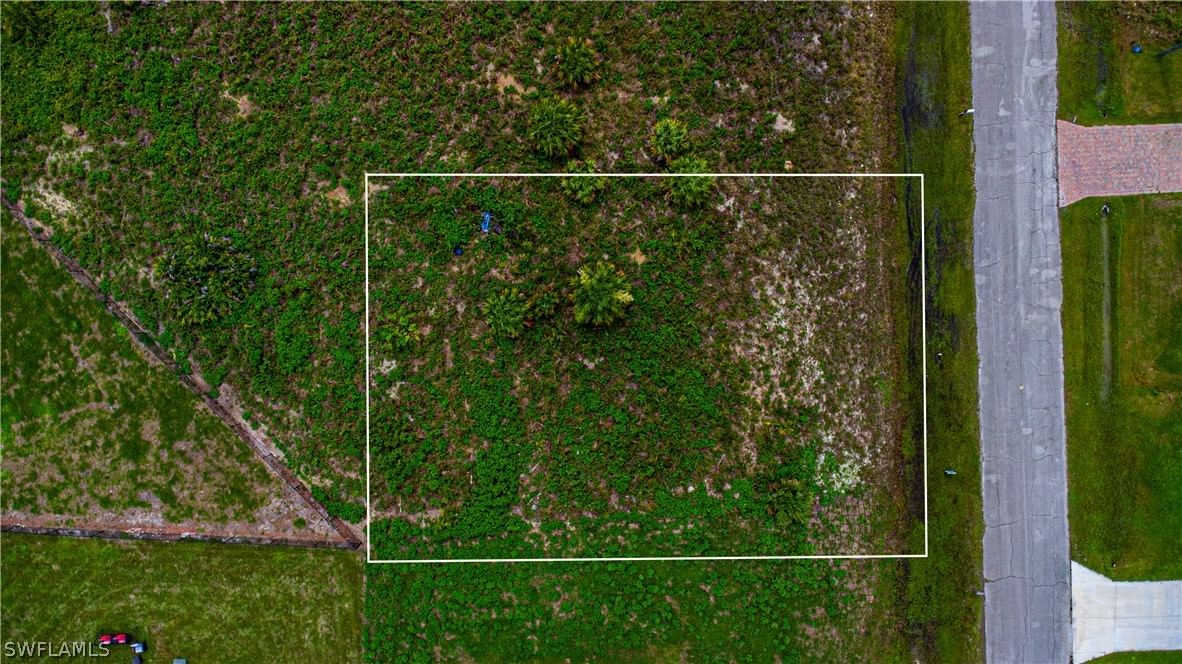 9032 Maywood Circle, Labelle, FL 33935 photo 4