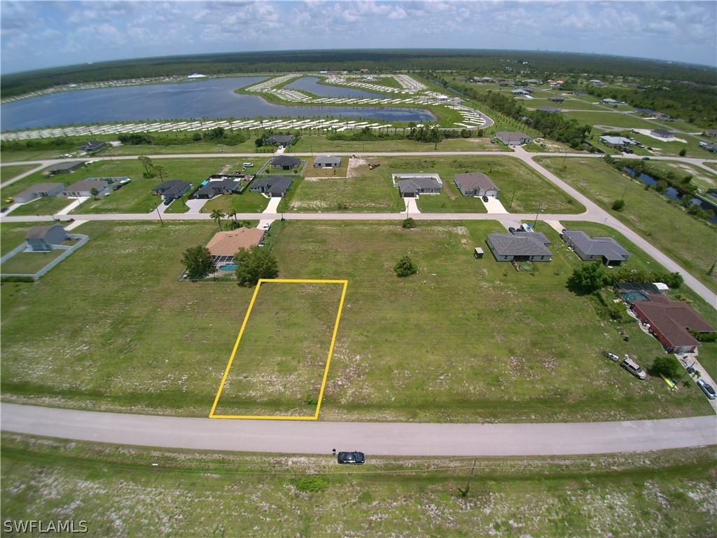 4025 NW 37th Avenue, Cape Coral, FL 33993 photo 3