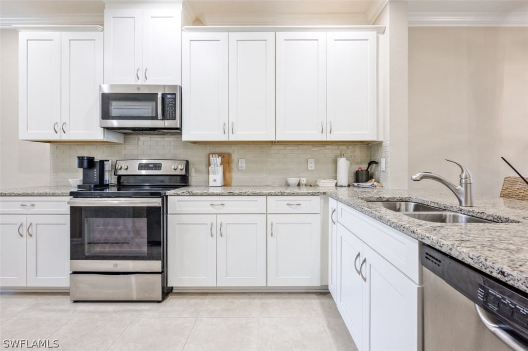 9374 POCIDA Court #102, Naples, FL 34119 photo 4