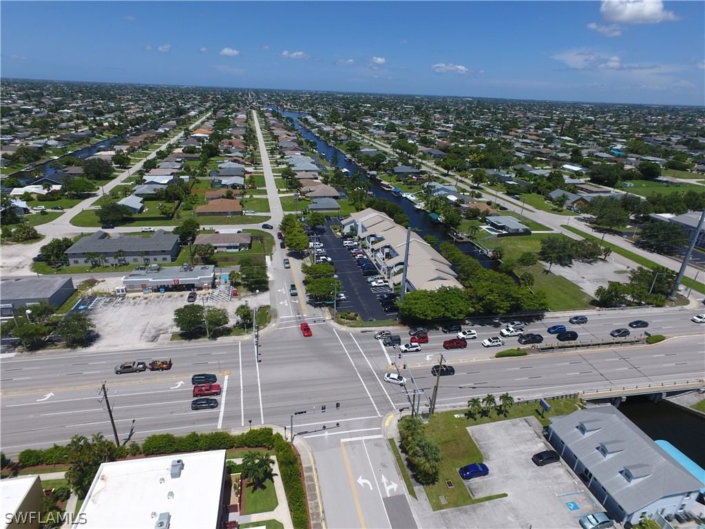 2804 Del Prado Boulevard S, Cape Coral, FL 33904 photo 3