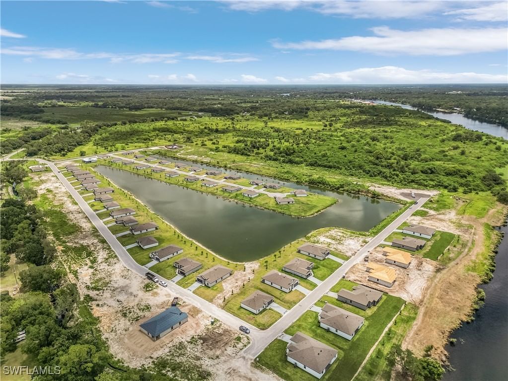 821 Gen D Macarthur Avenue, Labelle, FL 33935 photo 4