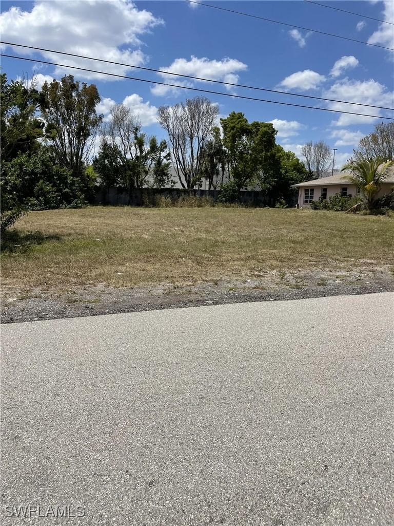 1734 Coral Point Drive, Cape Coral, FL 33990 photo 4