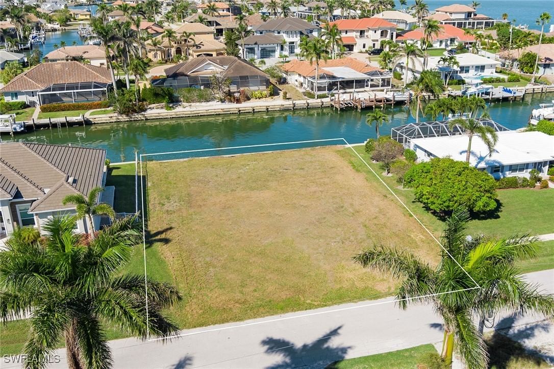 1748 Wavecrest Court, Marco Island, FL 34145 photo 5