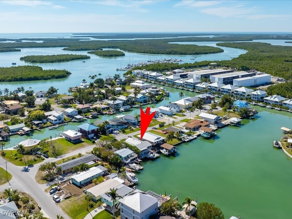 565 Coconut Avenue, Goodland, FL 34140 photo 4