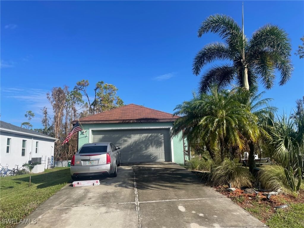 3129 Woodside Avenue, Naples, FL 34112 photo 2