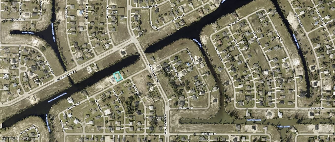 1107 NE 37th Terrace, Cape Coral, FL 33909 photo 2