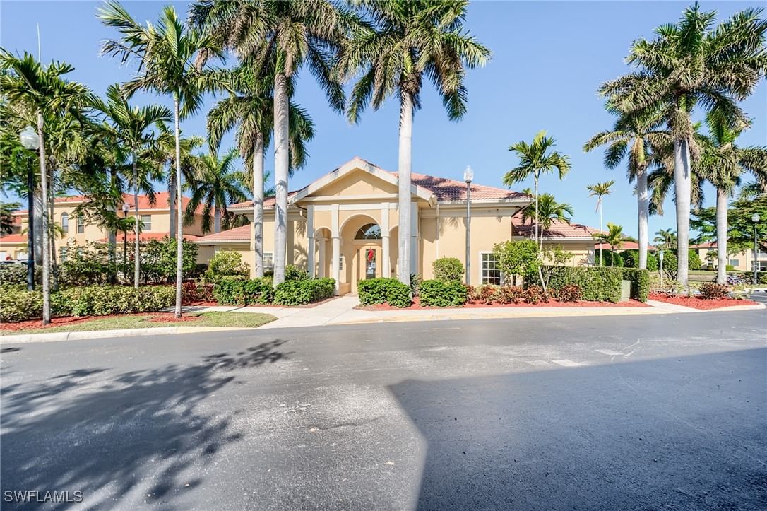 4241 Bellasol Circle #1922, Fort Myers, FL 33916 photo 2