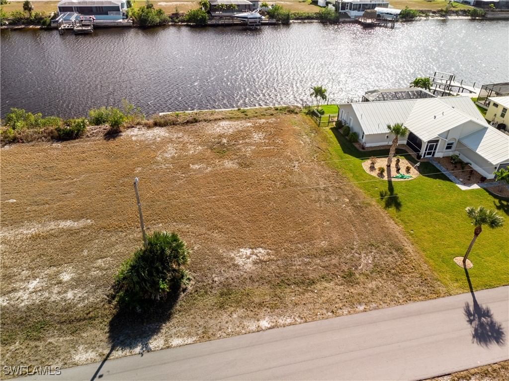 4318 NW 33rd Lane, Cape Coral, FL 33993 photo 5