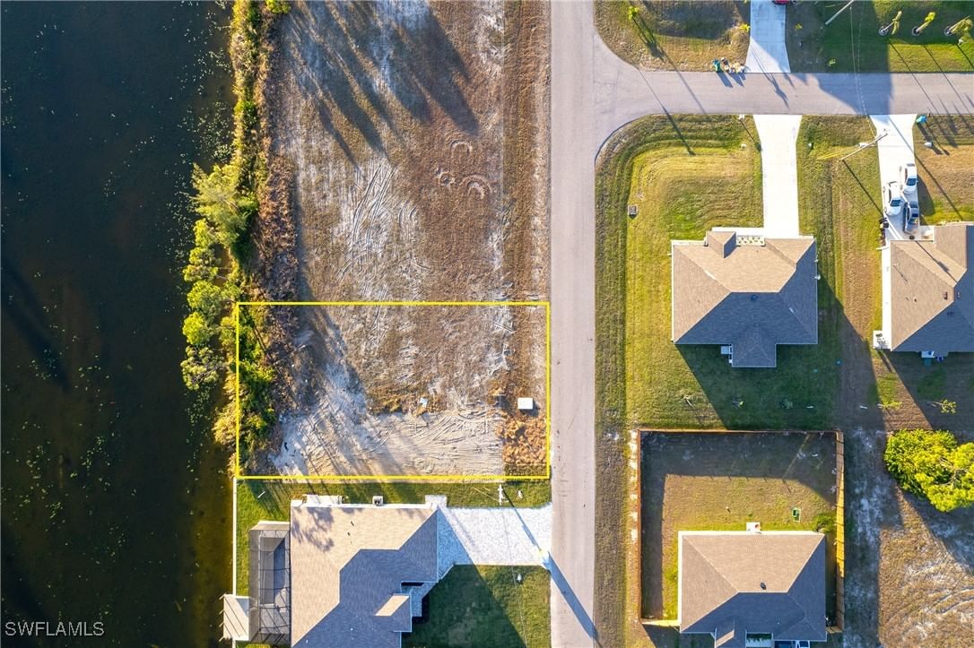2408 NW 25th Terrace, Cape Coral, FL 33993 photo 4