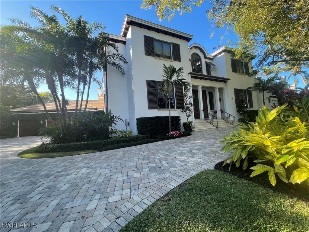 790 18th Avenue S, Naples, FL 34102 photo 2