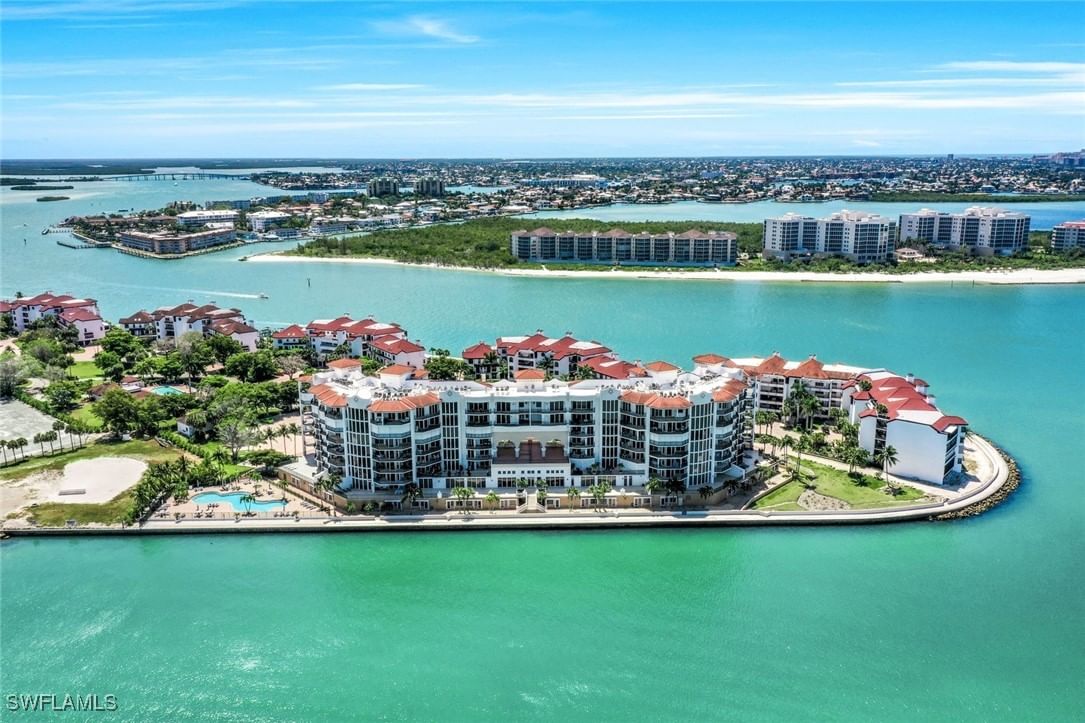 700 La Peninsula Boulevard #401, Naples, FL 34113 photo 3