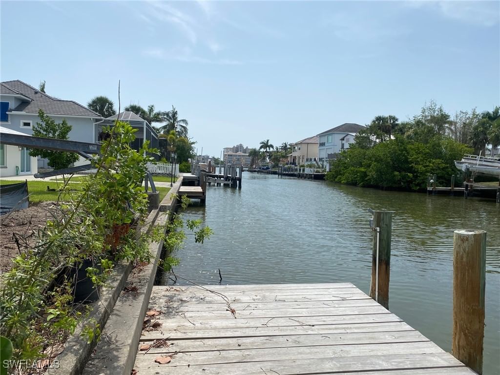 483 Oak Avenue, Naples, FL 34108 photo 2