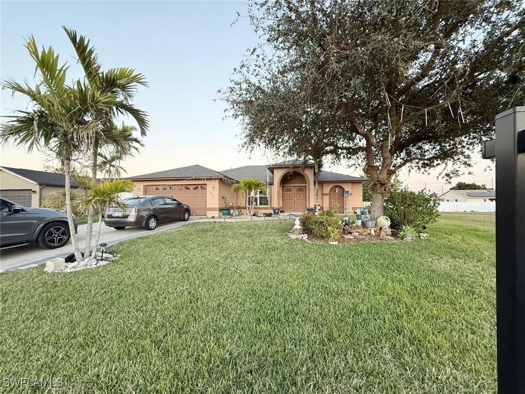 3915 SW 1st Place, Cape Coral, FL 33914 photo 3