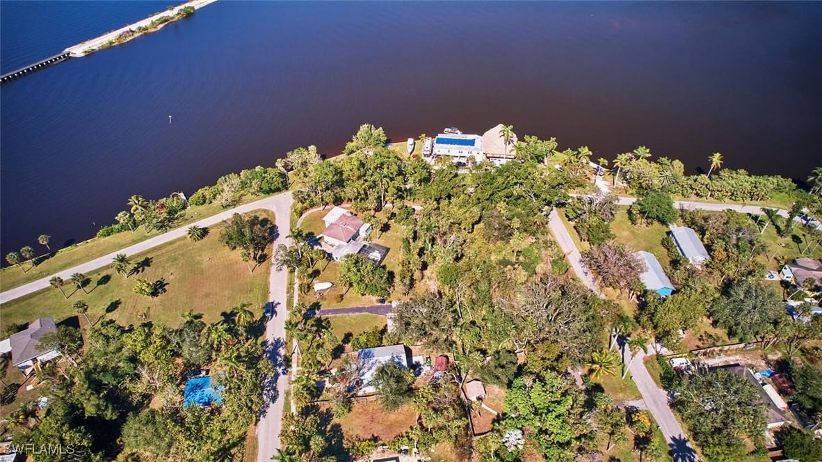 213 Delray Avenue, Fort Myers, FL 33905 photo 2