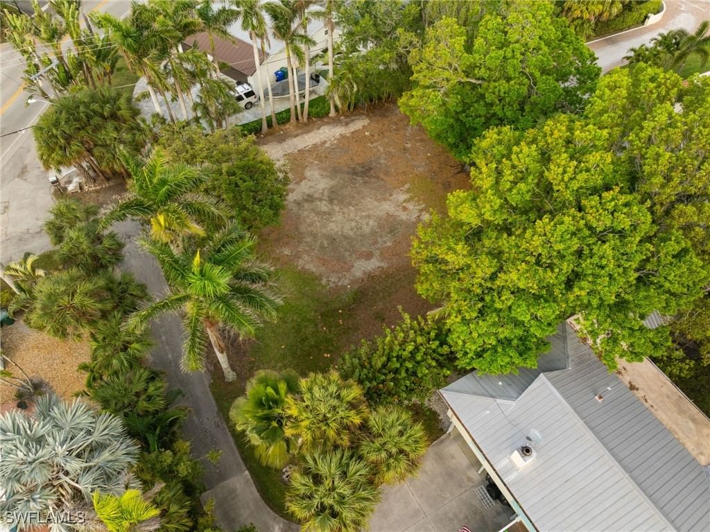 1205 Sandpiper Street, Naples, FL 34102 photo 5