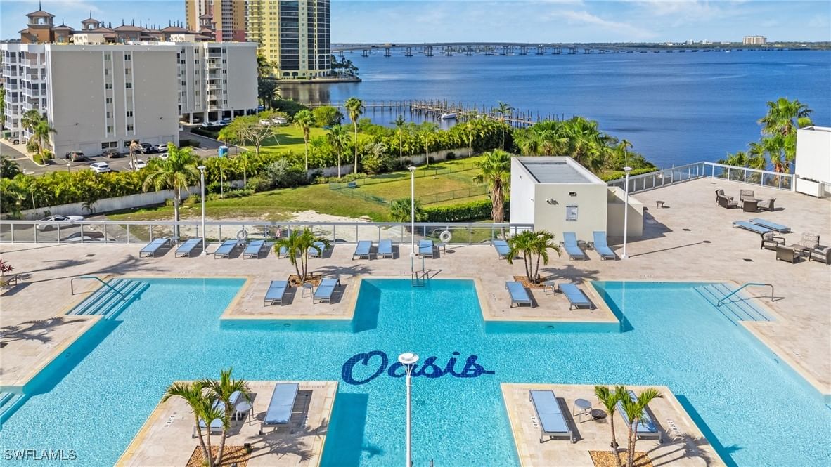 3000 Oasis Grand Boulevard #2203, Fort Myers, FL 33916 photo 2