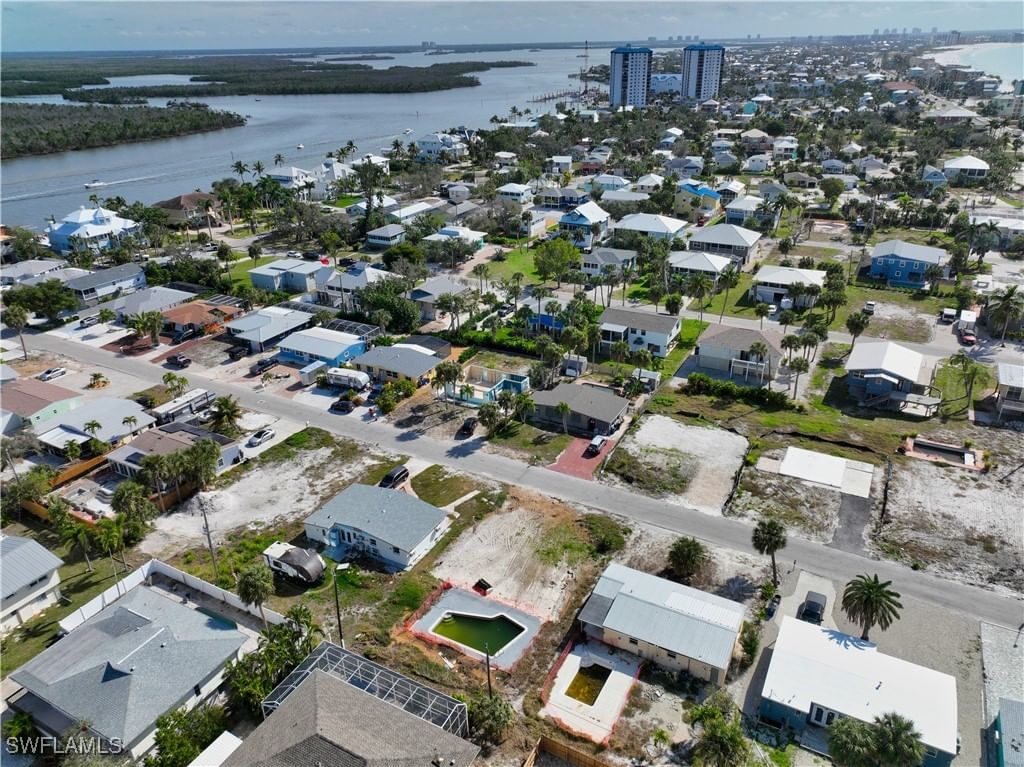 161 Hibiscus Drive, Fort Myers Beach, FL 33931 photo 5