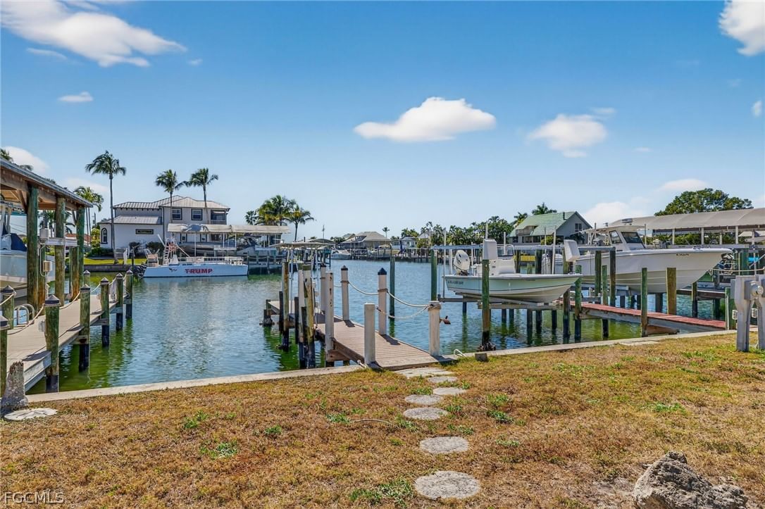 12130 Siesta Drive, Fort Myers Beach, FL 33931 photo 4