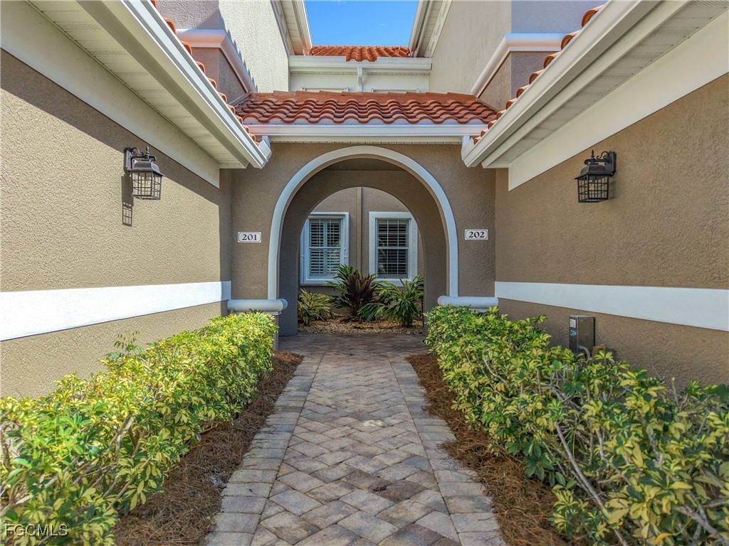 12913 New Market Street #201, Fort Myers, FL 33913 photo 5
