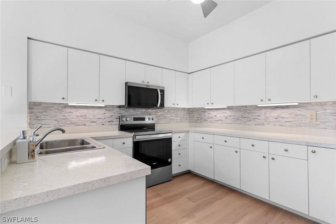 6835 San Marino Drive #809A, Naples, FL 34108 photo 2