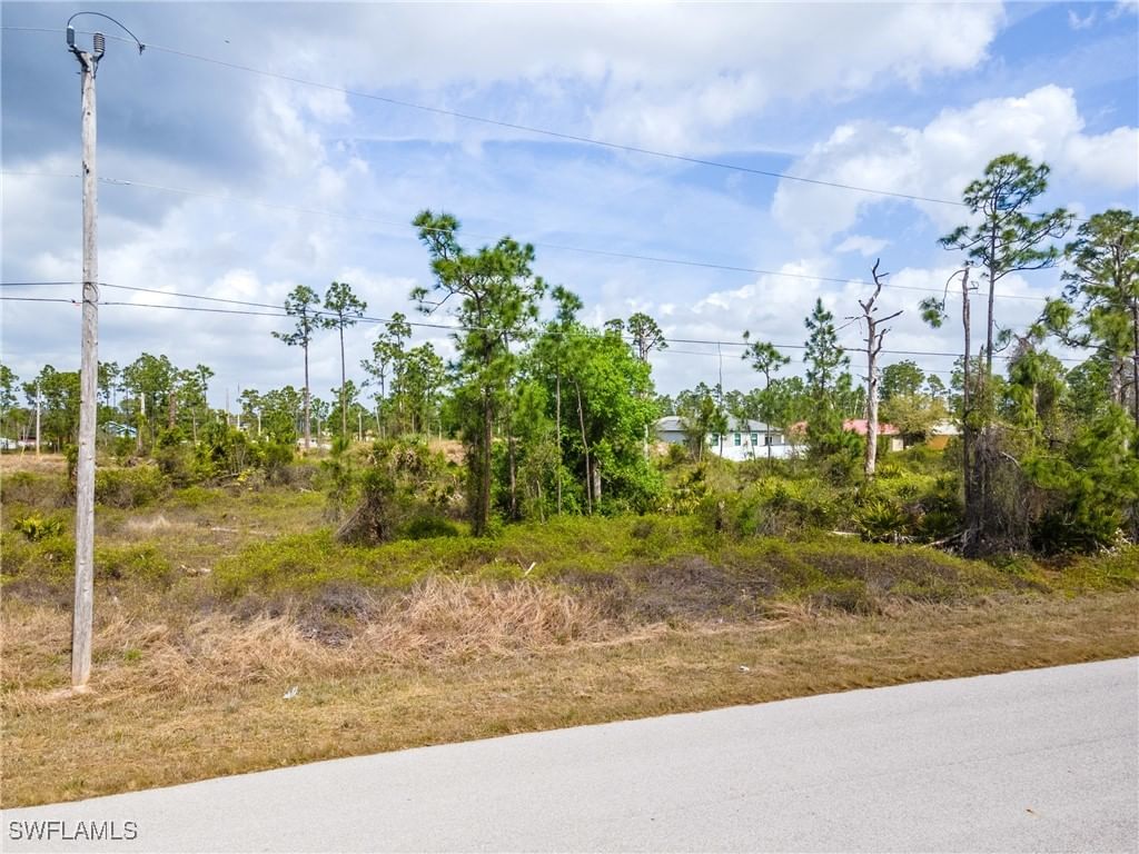 1129 Damen Street E, Lehigh Acres, FL 33974 photo 2