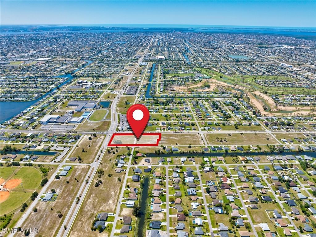 815 Trafalgar Parkway W, Cape Coral, FL 33991 photo 5