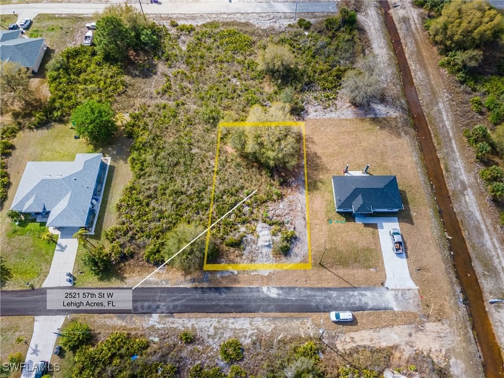 2521 57th Street W, Lehigh Acres, FL 33971 photo 2