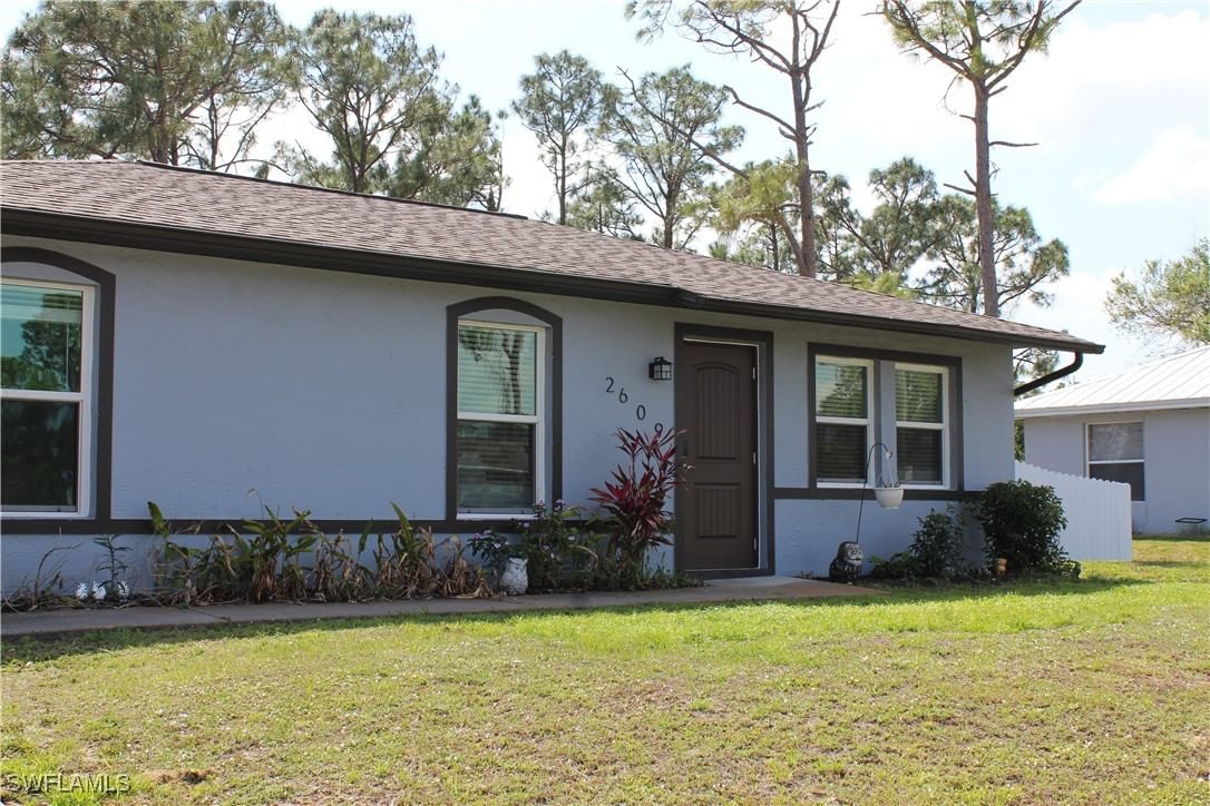 2609 Owen Avenue S, Lehigh Acres, FL 33973 photo 2