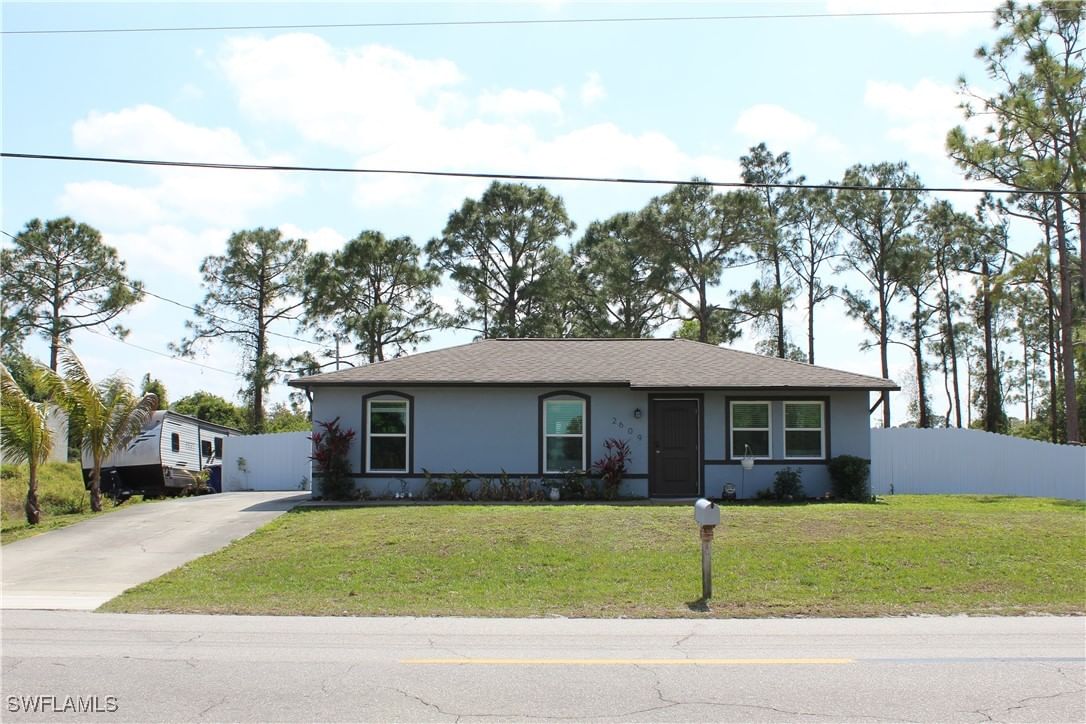 2609 Owen Avenue S, Lehigh Acres, FL 33973 photo 3