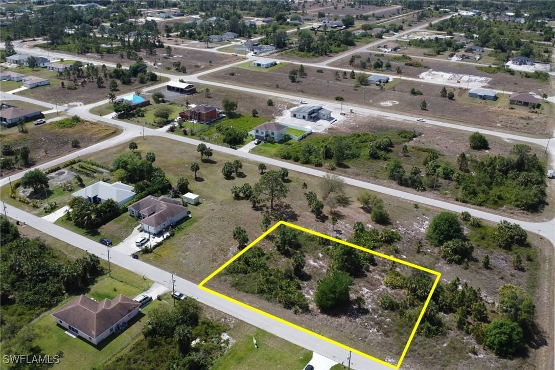 912 Mercury Avenue S, Lehigh Acres, FL 33974 photo 2