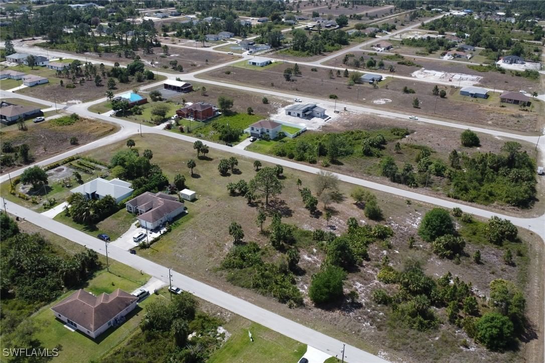 912 Mercury Avenue S, Lehigh Acres, FL 33974 photo 5