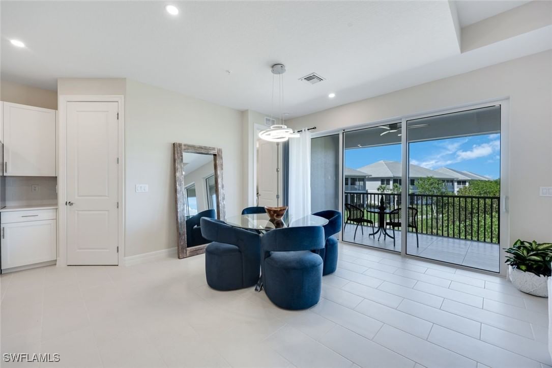 273 Indies Drive E #202, Naples, FL 34114 photo 4