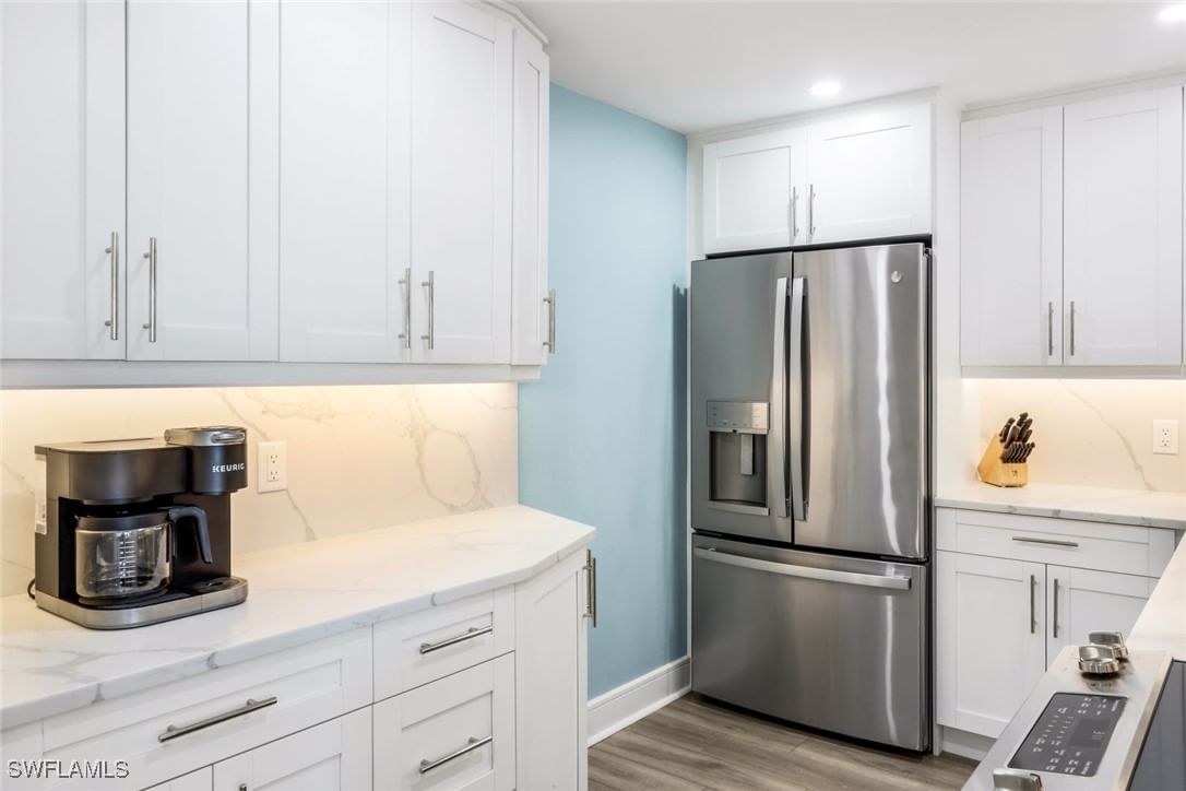4005 Gulf Shore Boulevard N #404, Naples, FL 34103 photo 3