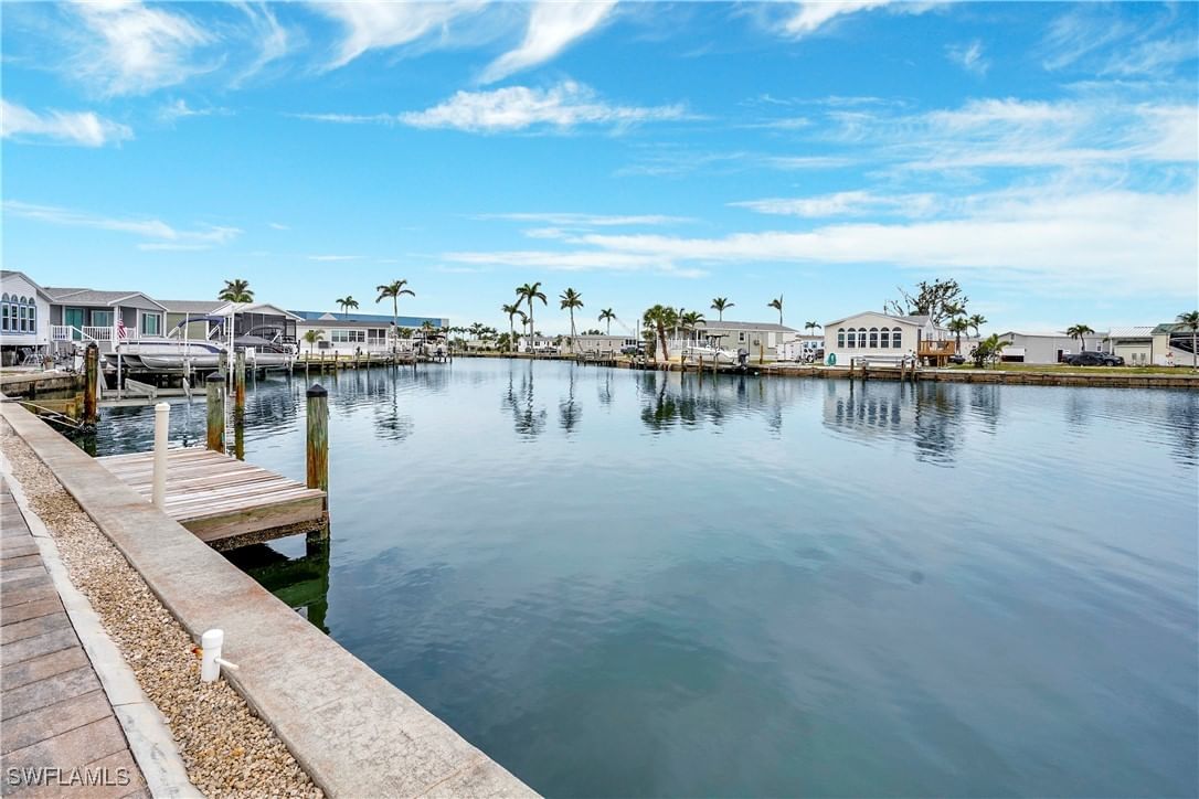 83 Blackbeard Way, Fort Myers Beach, FL 33931 photo 3