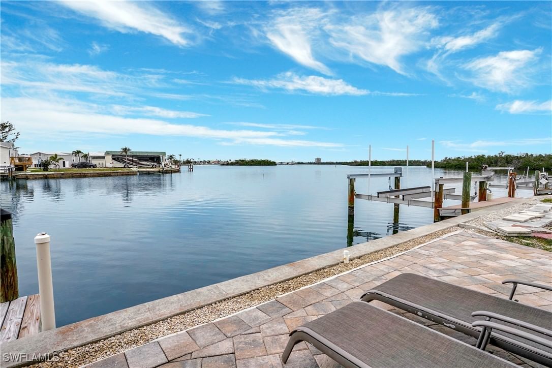 83 Blackbeard Way, Fort Myers Beach, FL 33931 photo 4