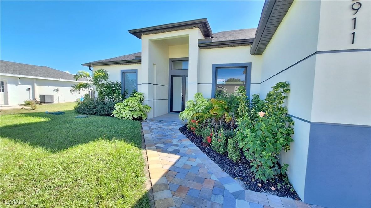 2911 22nd ST SW St, Lehigh Acres, FL 33976 photo 2