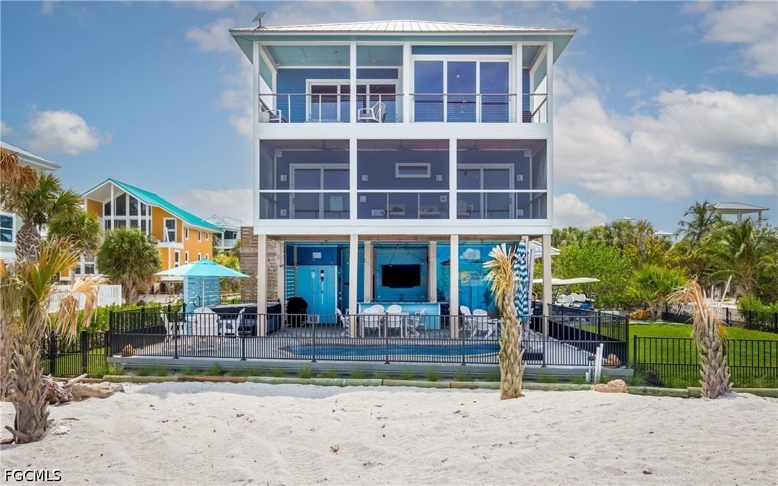 4620 Oro Pesos Lane, Upper Captiva, FL 33924 photo 2