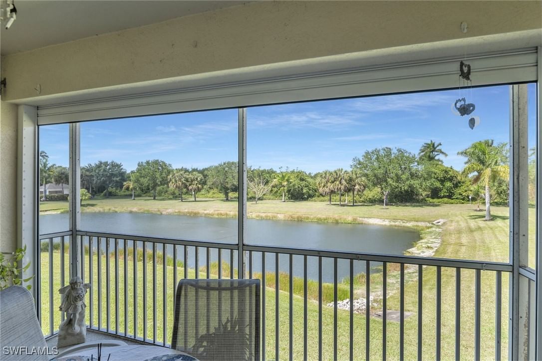 338 Newport Drive #1807, Naples, FL 34114 photo 2