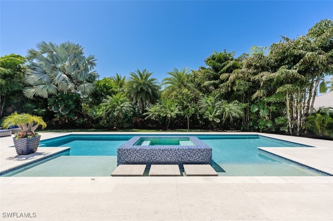 702 BOBWHITE Lane, Naples, FL 34108 photo 3