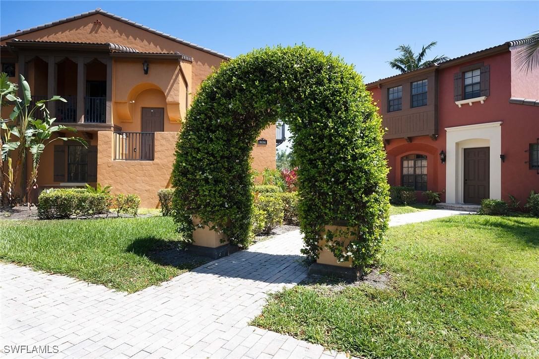 9134 Chula Vista Street #125, Naples, FL 34113 photo 3