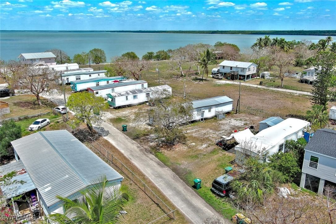 1165 Rewis Drive, Chokoloskee, FL 34138 photo 3