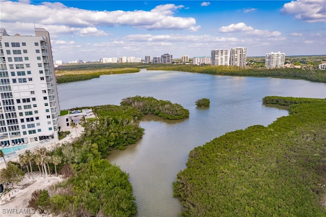 40 Seagate Drive #202A, Naples, FL 34103 photo 4
