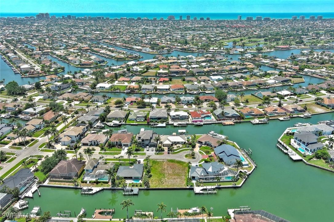 225 Geranium Court, Marco Island, FL 34145 photo 5