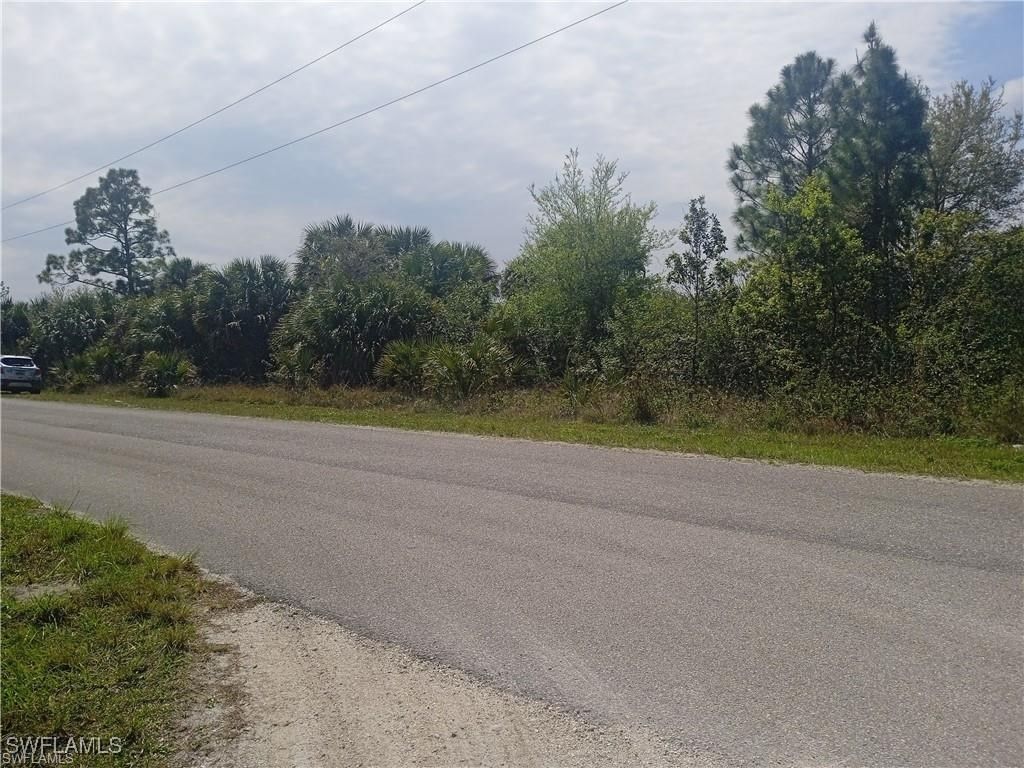 2605 Hanna Avenue N, Lehigh Acres, FL 33971 photo 4