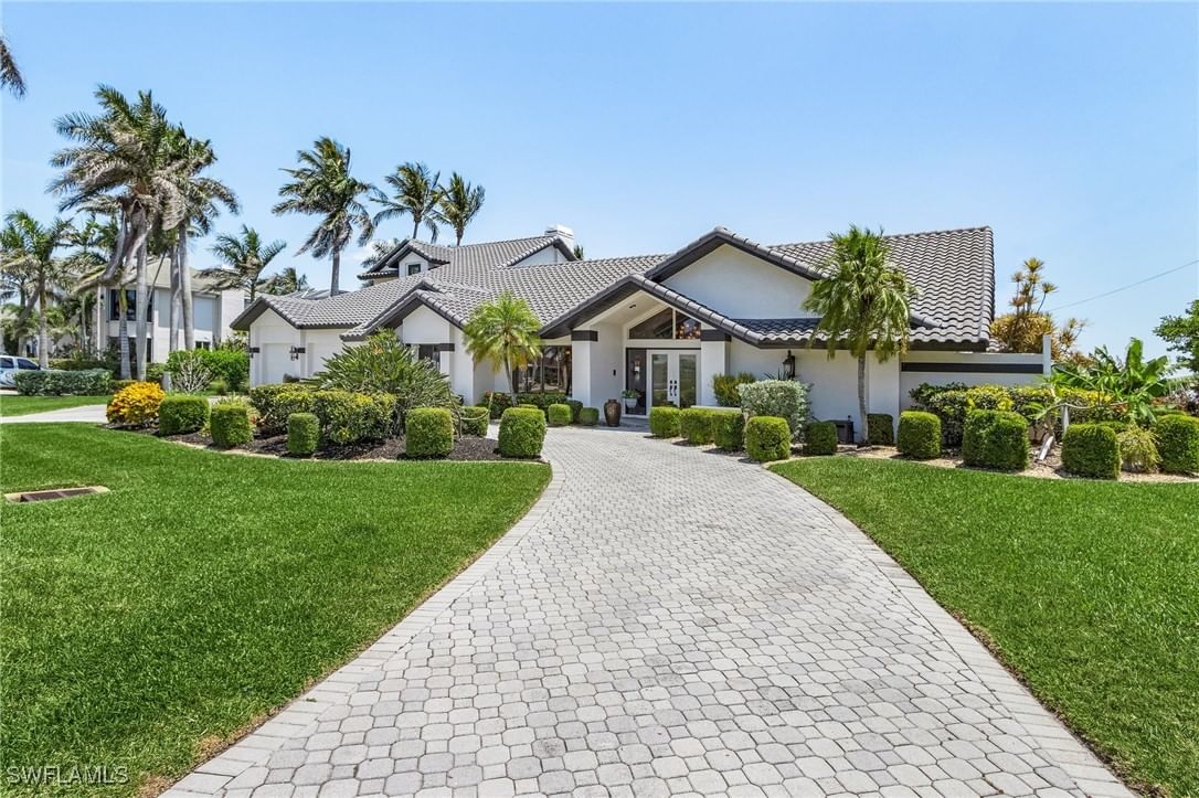 2803 SE 22nd Place, Cape Coral, FL 33904 photo 2