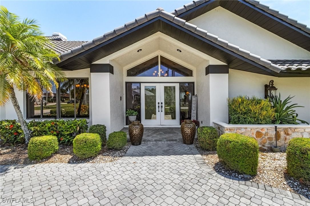 2803 SE 22nd Place, Cape Coral, FL 33904 photo 4