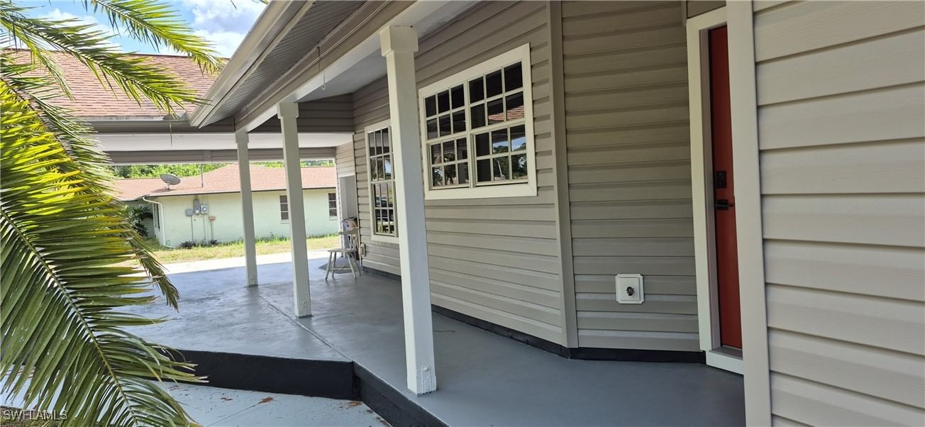 315 Cleveland Avenue, Lehigh Acres, FL 33936 photo 2