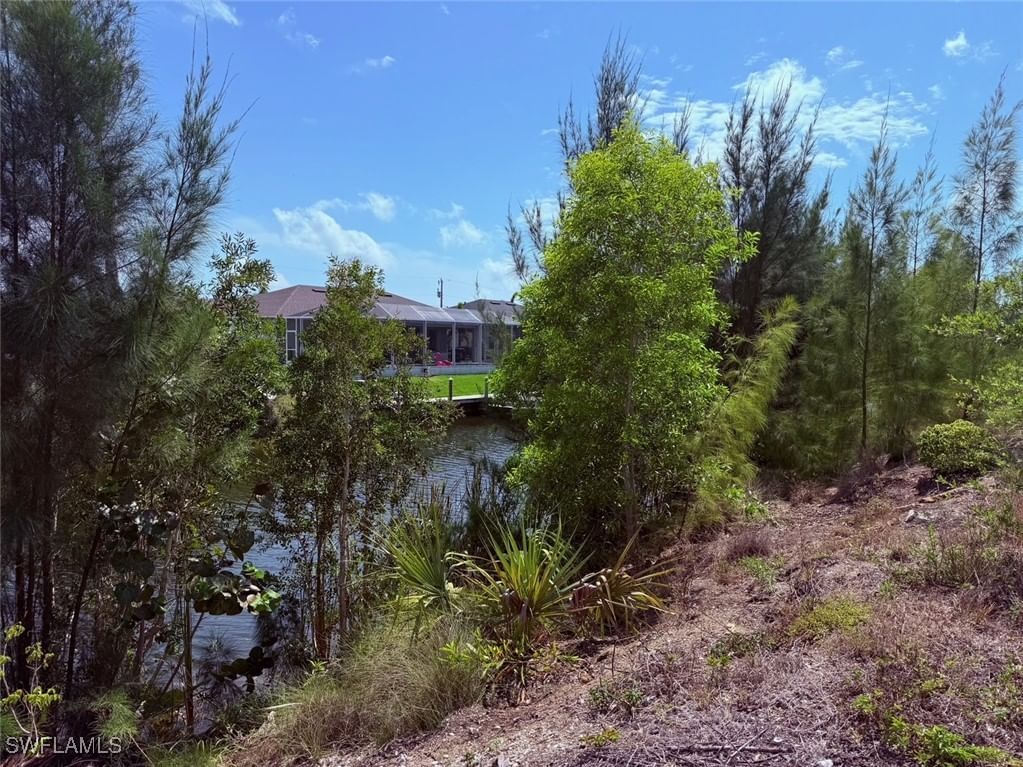 1812 SW 28th Lane, Cape Coral, FL 33914 photo 2